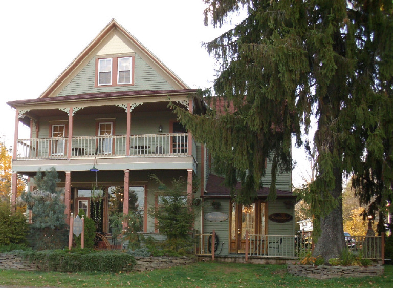 Beach Lake Inn Bar and Restaurant in Wayne County Pennsylvania in the Pocono Mountains